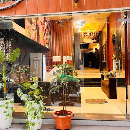 Pallav Guest House Ujjain Ngoại thất bức ảnh