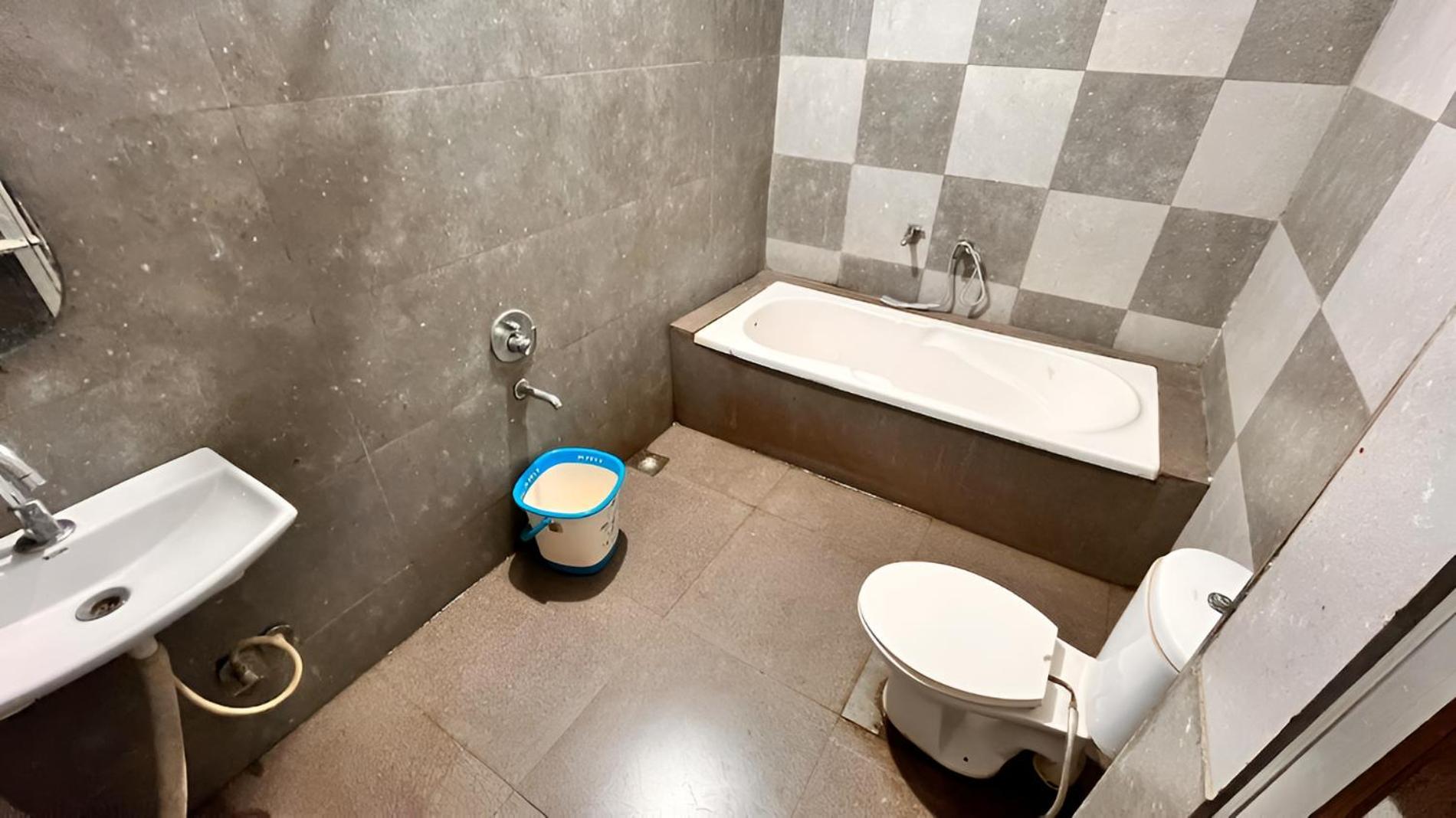 Pallav Guest House Ujjain Ngoại thất bức ảnh